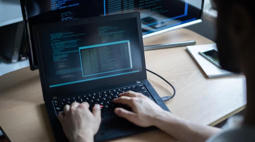 丽江小程序开发破局关键：筑牢AWS DevOps工程师核心能力